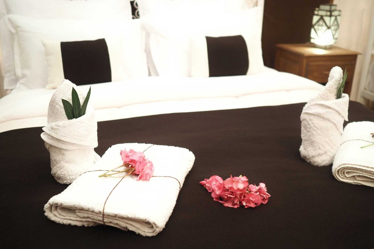 DAR AZAWAD Mhamid luxury hotel